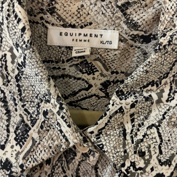 Equipment Black and White Snakeskin Blouse - Picture 4 of 5